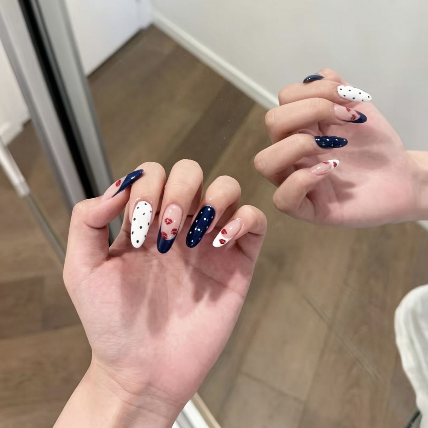 Dekorative Nagelkunst Brehn