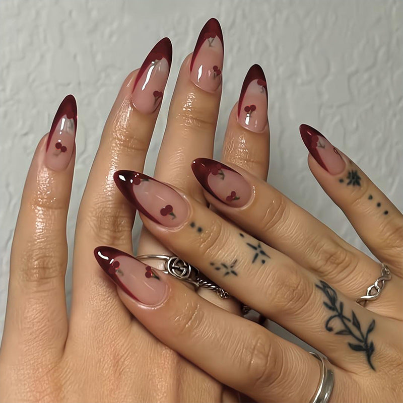Kunstnagelset mit einzigartigen Designs Brehn