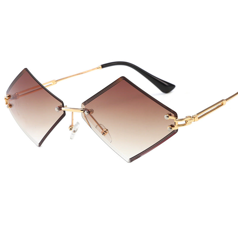 Damen modische geometrische Sonnenbrille mit verspiegelten Gläsern Brehn