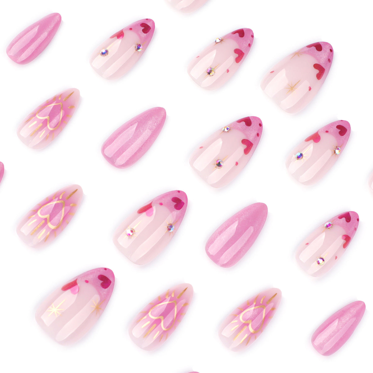 Kunstvolle Nagelkunst mit Herzdesign und Glitzer Brehn