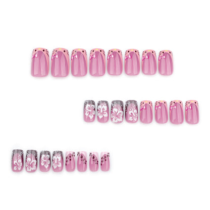 Kunstvolle Nageldesigns mit floralen Akzenten Brehn 1789124010