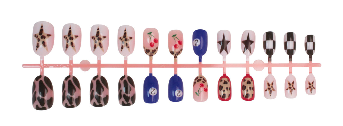 Kreatives Kunstnagelset mit trendigen Tiermustern und bunten Akzenten Brehn