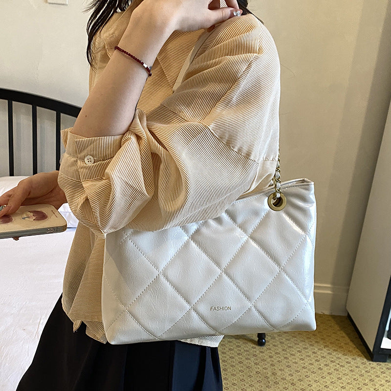 Gepolsterte Kunstleder Schultertasche Brehn