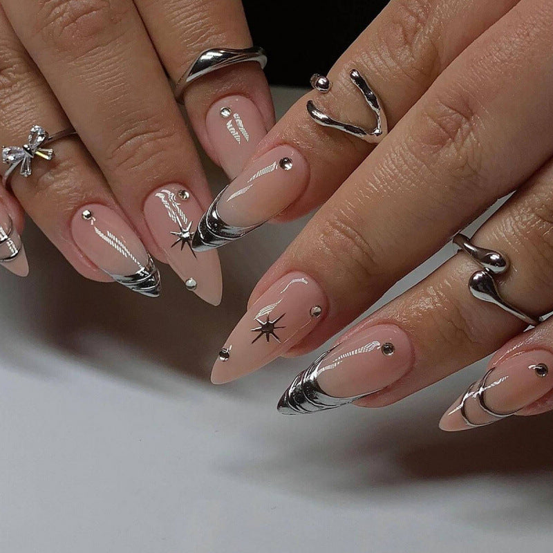 Elegantes Stiletto Nagelkunstdesign Brehn