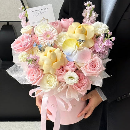 Elegante Künstliche Blumenstrauß Anordnung
