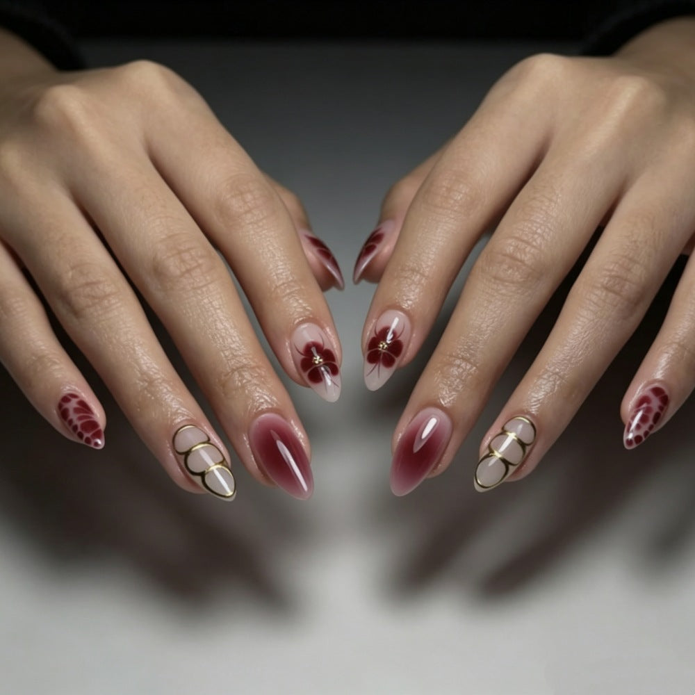 Künstlerisches Press-On-Nagelset mit floralen und Ombre-Designs Brehn