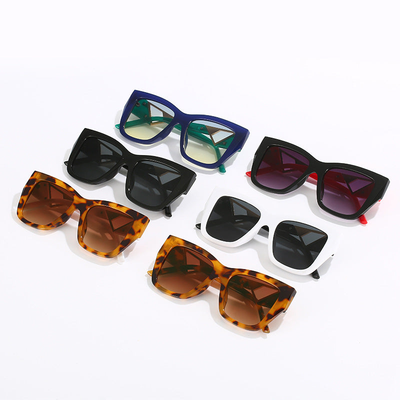 Damen Oversized Sonnenbrille mit modernem Geometrischen Design und elegantem Metallakzent Brehn