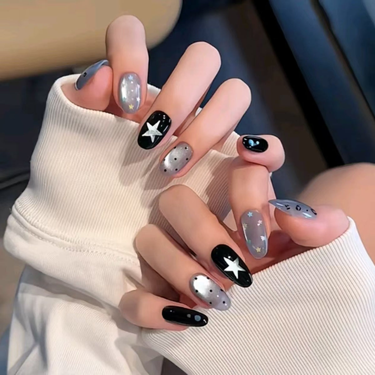 Künstlerische Sternenhimmel Nagelkunst