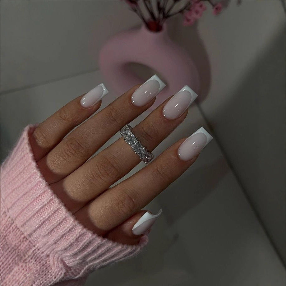 Kunstvolle Nagelverlängerungen mit Eleganten Spitzen Brehn