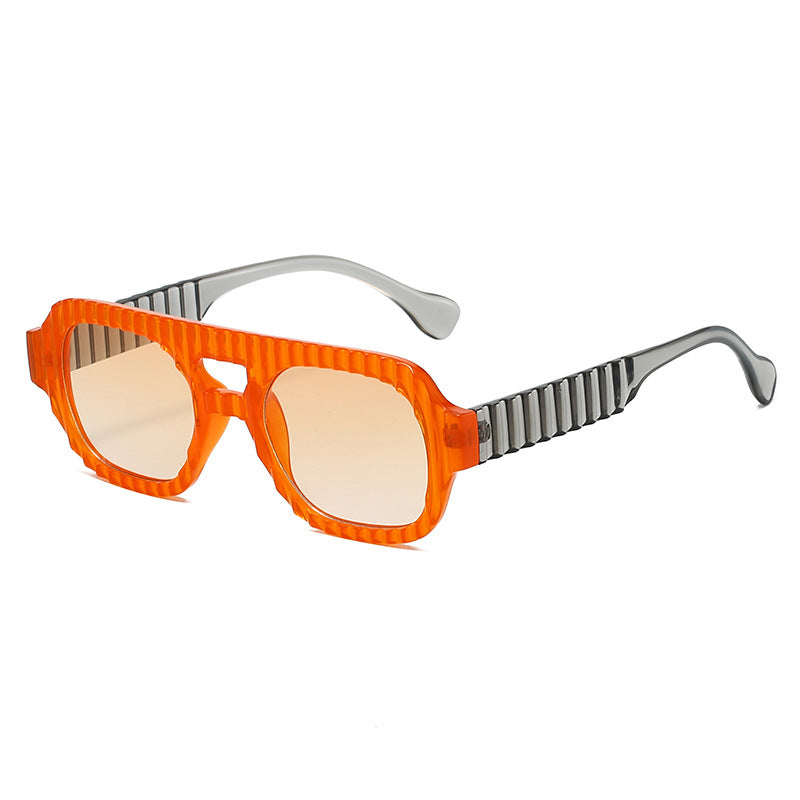 Damen modische Sonnenbrille im futuristischen Design mit strukturiertem Rahmen Brehn
