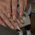 Kunstnägel mit elegantem Goldakzent Brehn