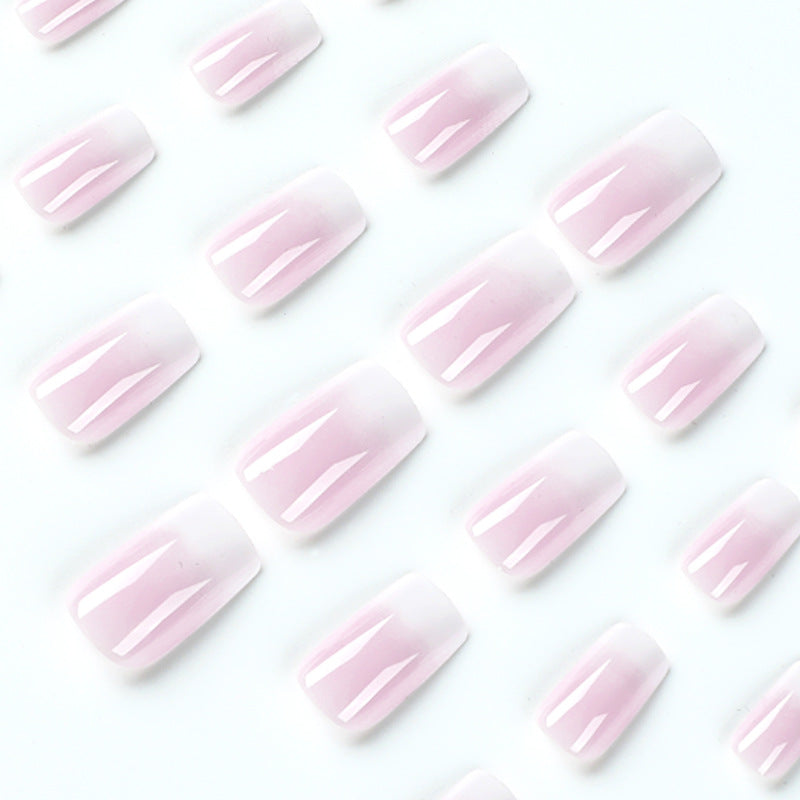 Kunstvolle Nagelverlängerungen mit Ombre Design Brehn
