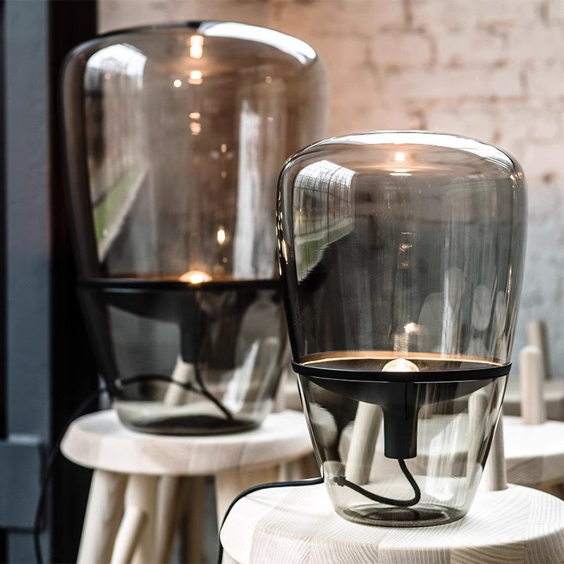 Zeitgenössische Skulpturale Glas Tischlampe mit Goldbasis