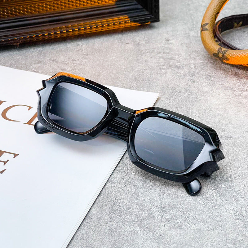 Damen modische Sonnenbrille mit auffälligem Rahmen Brehn
