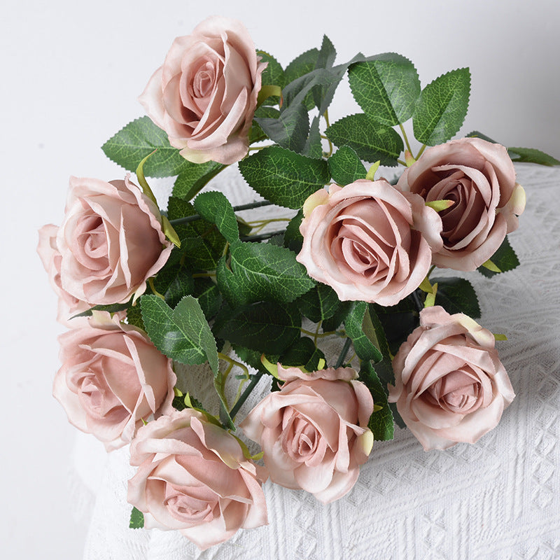 Künstlicher Rosenstrauß