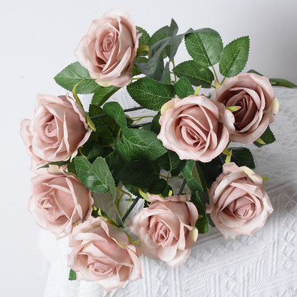 Künstlicher Rosenstrauß