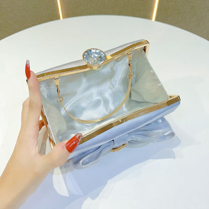 Elegante Satin Abend Clutch