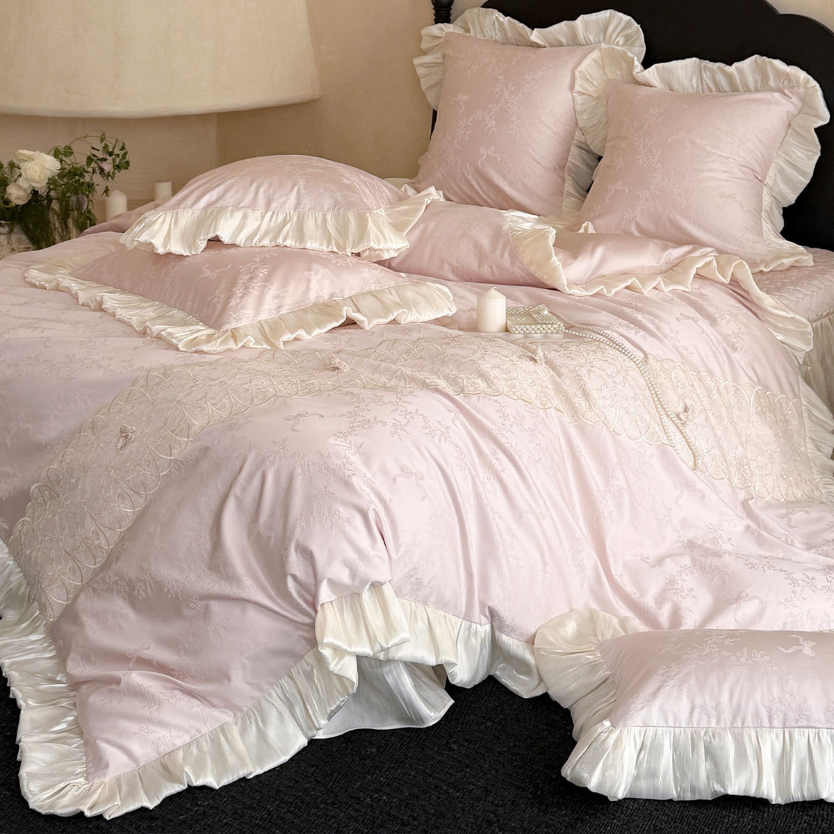 Jacquard bestickte Satin-Rüsch Bettbezug Set