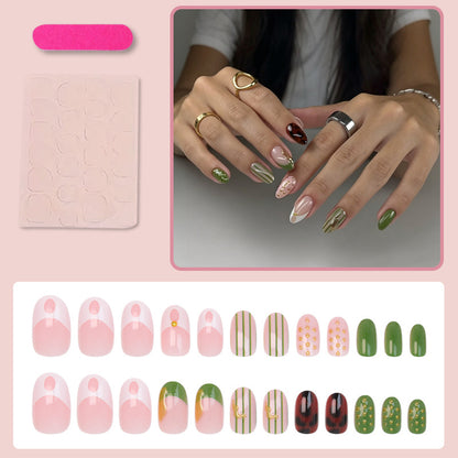 Kreatives Nageldesign Brehn