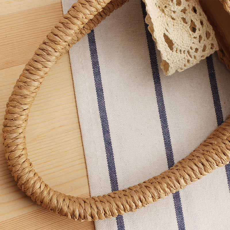 Korbtasche mit Eleganter Spitze Brehn