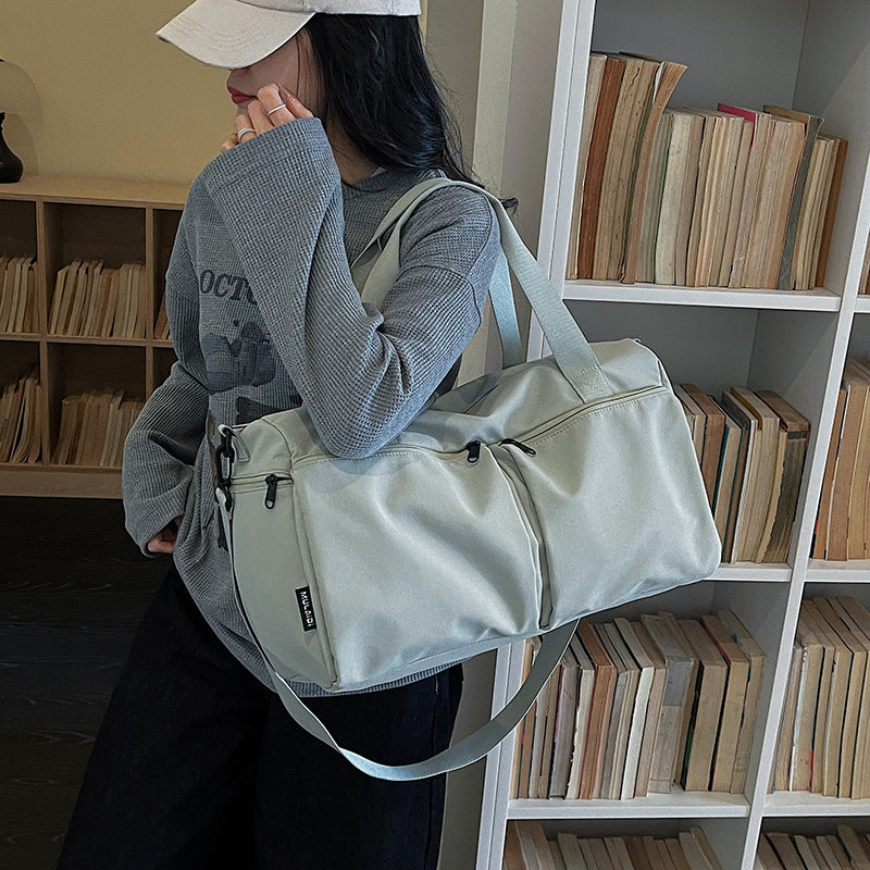 Sportliche Reisetasche mit Erweiterbaren Fächern Brehn