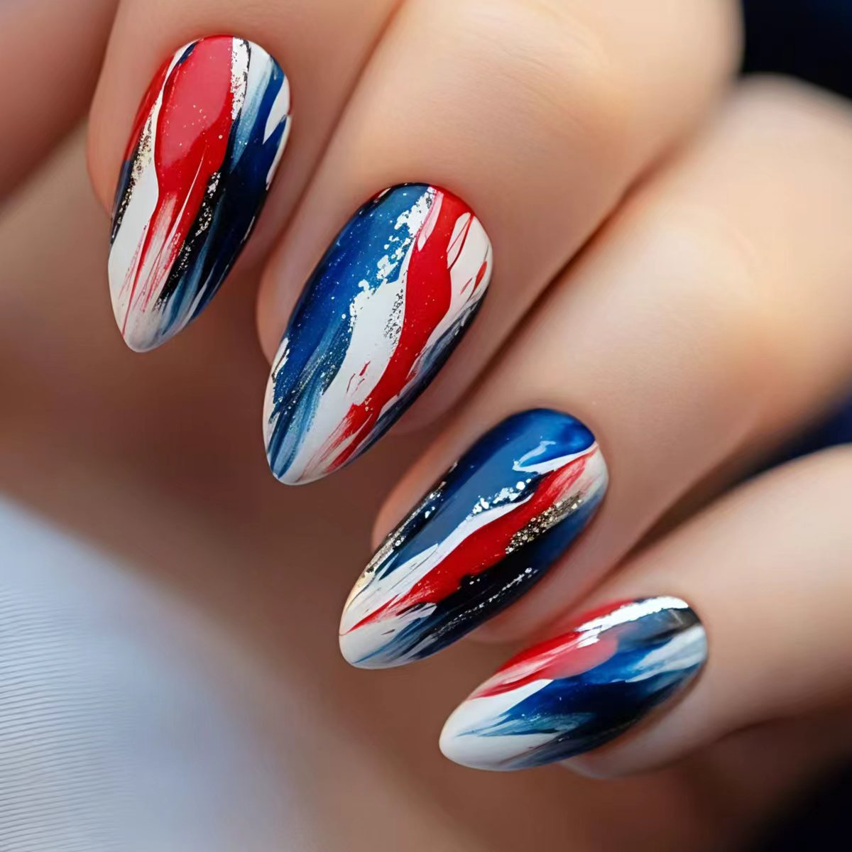 Künstliche Nagelkunst mit Abstraktem Farbdesign Brehn