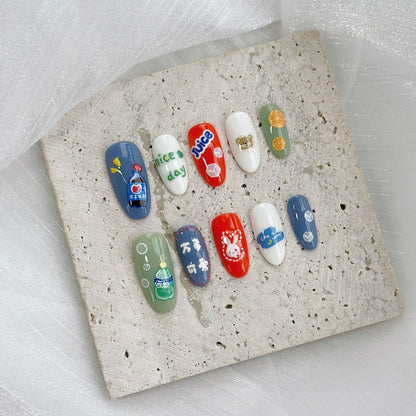 Schmetterlings-verzierte Press-On Nagelset