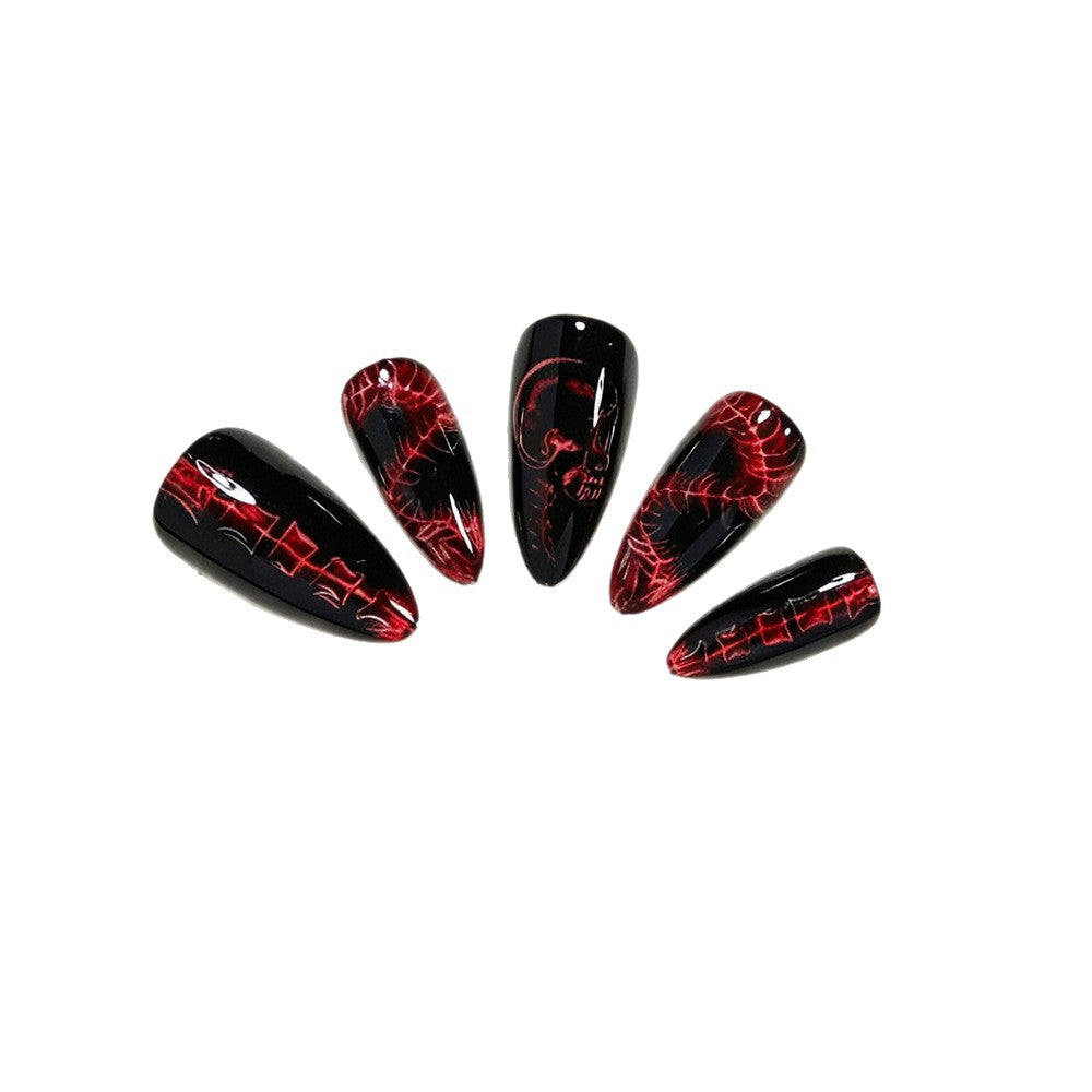 Gothic-inspirierte Nail Art Tipps Brehn