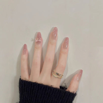 Dekoratives Nagelkunst Press-On Set mit Glitzerakzenten