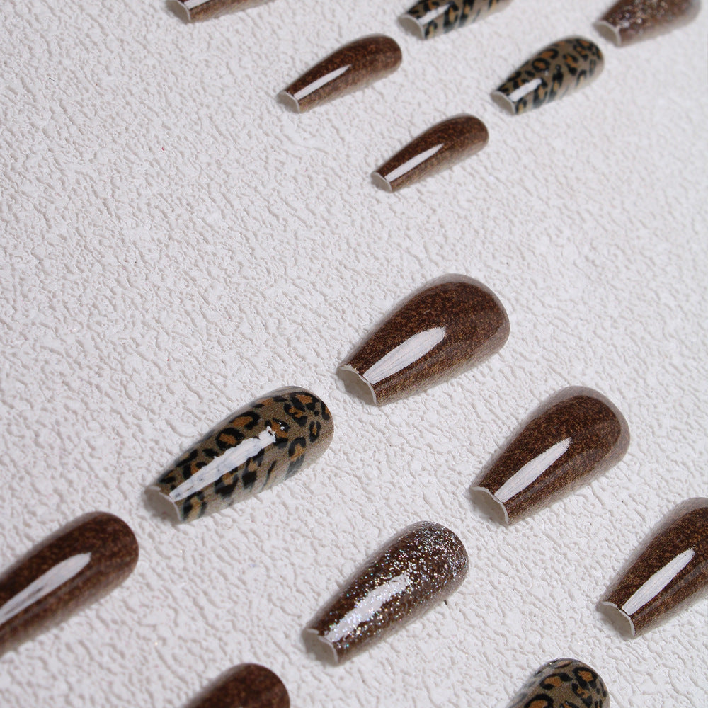 Trendy Press-On Nail Set Brehn