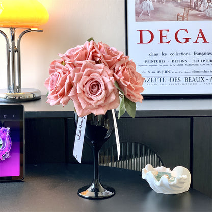 Elegantes Seidenblumenbouquet