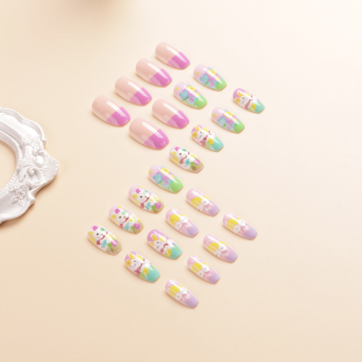 Künstlerische Frühlings-Thema Press-On Nagelkunst Brehn