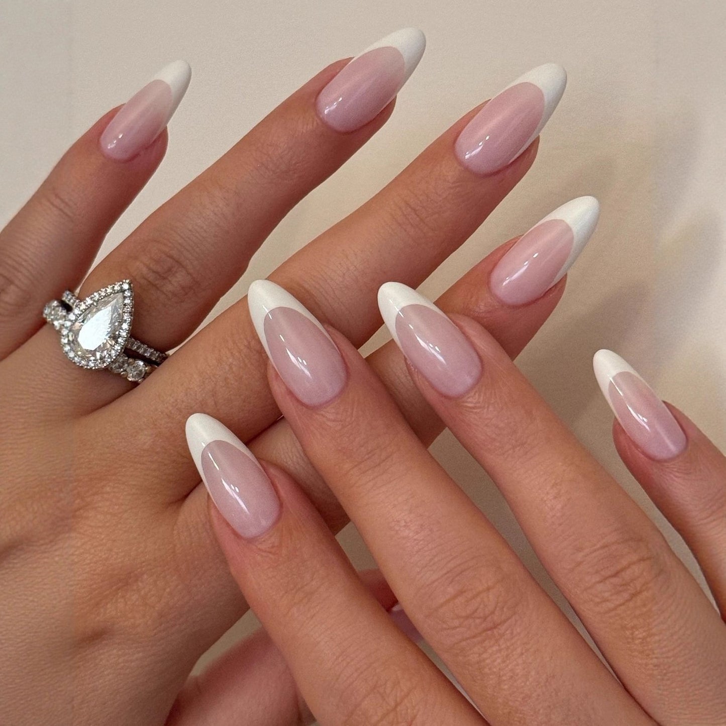 Elegante und Stilvolle French-Design Nagelkunst Brehn