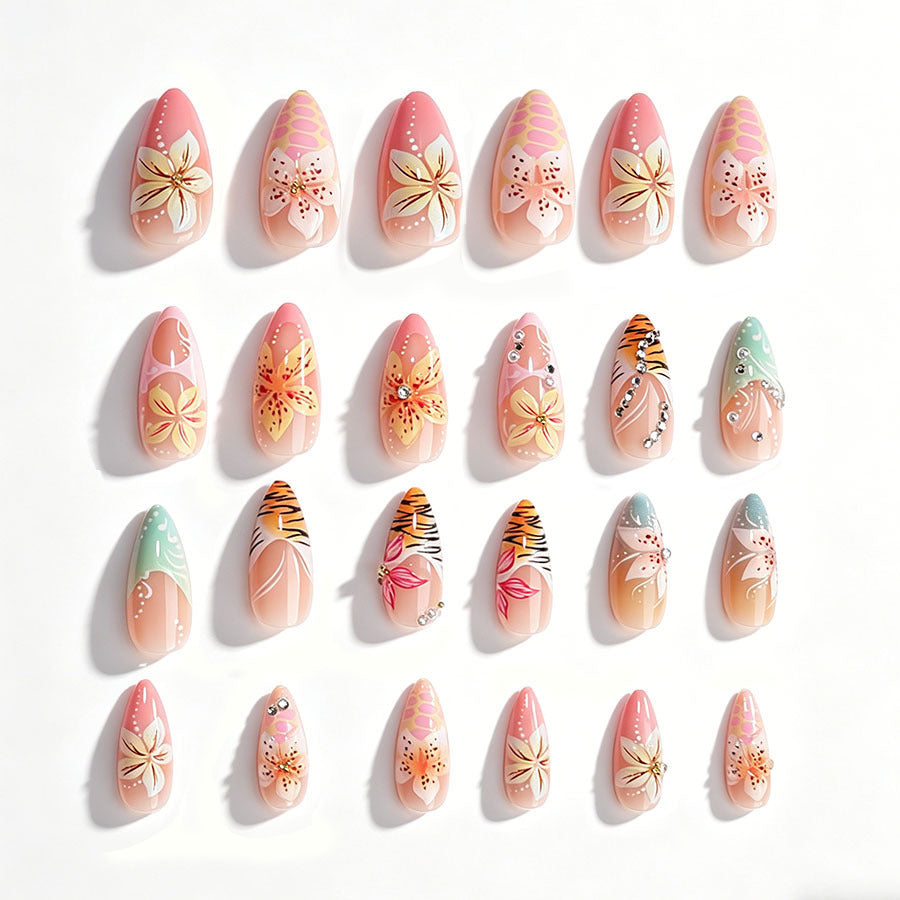 Kunstvolle 3D Nagelspitzen mit botanischen Verzierungen Brehn
