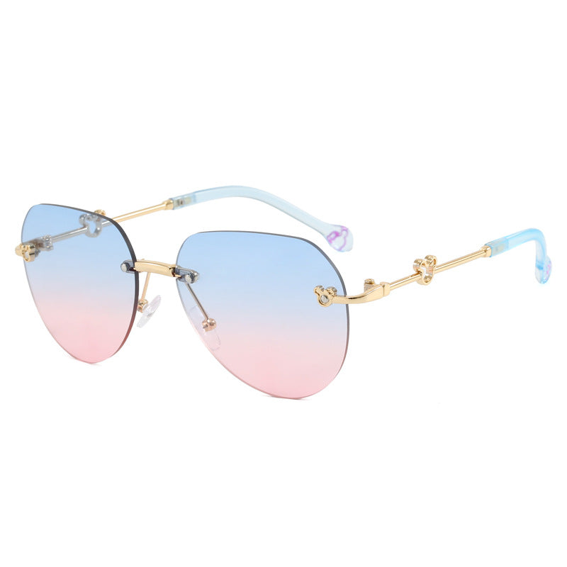 Damen leichte geometrische Sonnenbrille mit einzigartigem Rahmen und verspiegelten Gläsern Brehn