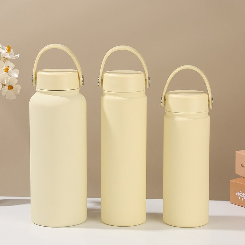 Damen isolierte Wasserflasche mit ergonomischem Tragegriff Brehn