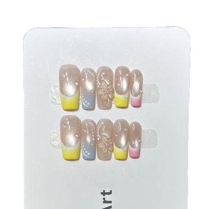 Künstlerisches Florales Design Press-On Nagelset Brehn