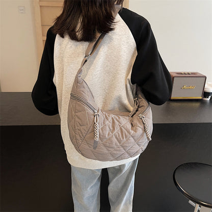 Gepolsterte weiche Stoff Hobo-Handtasche Brehn