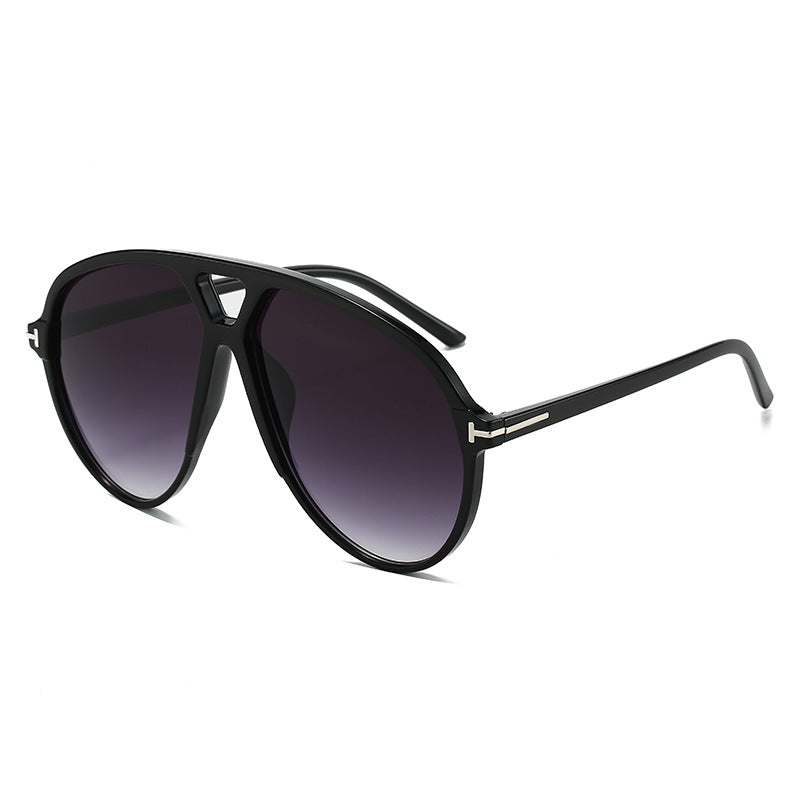 Damen oversized Sonnenbrille im modernen avangardistischen Design Brehn