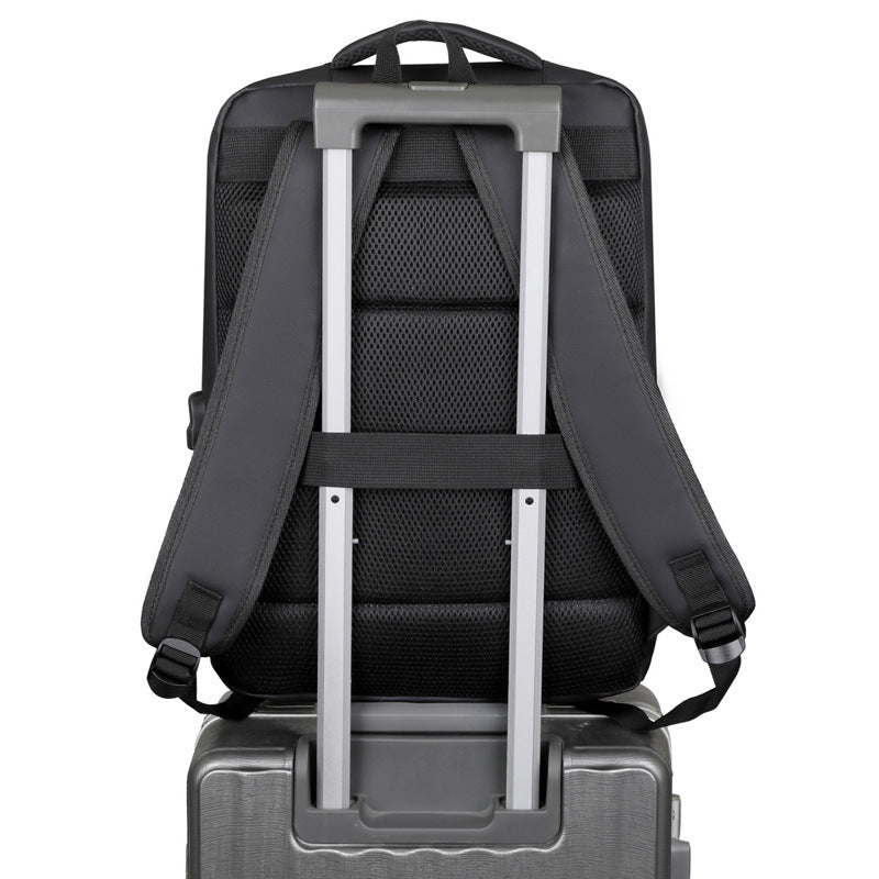Urbaner Rucksack mit Wasserdichten Eigenschaften und Intelligentem Fächersystem Brehn
