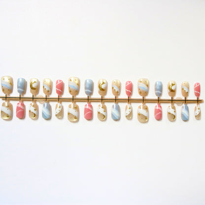 Himmlisch inspiriertes Press-On Nail Art Set
