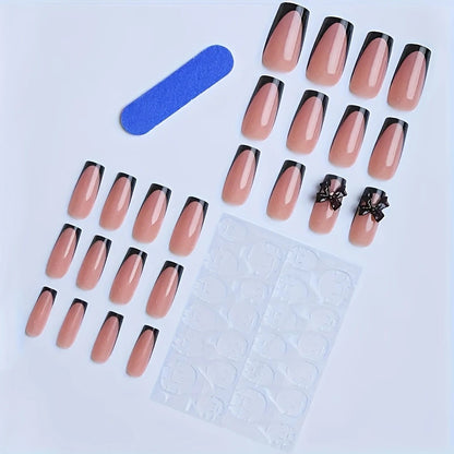 Kunstnagelset mit elegantem Schwarz-Weiß-Spitzen Design Brehn