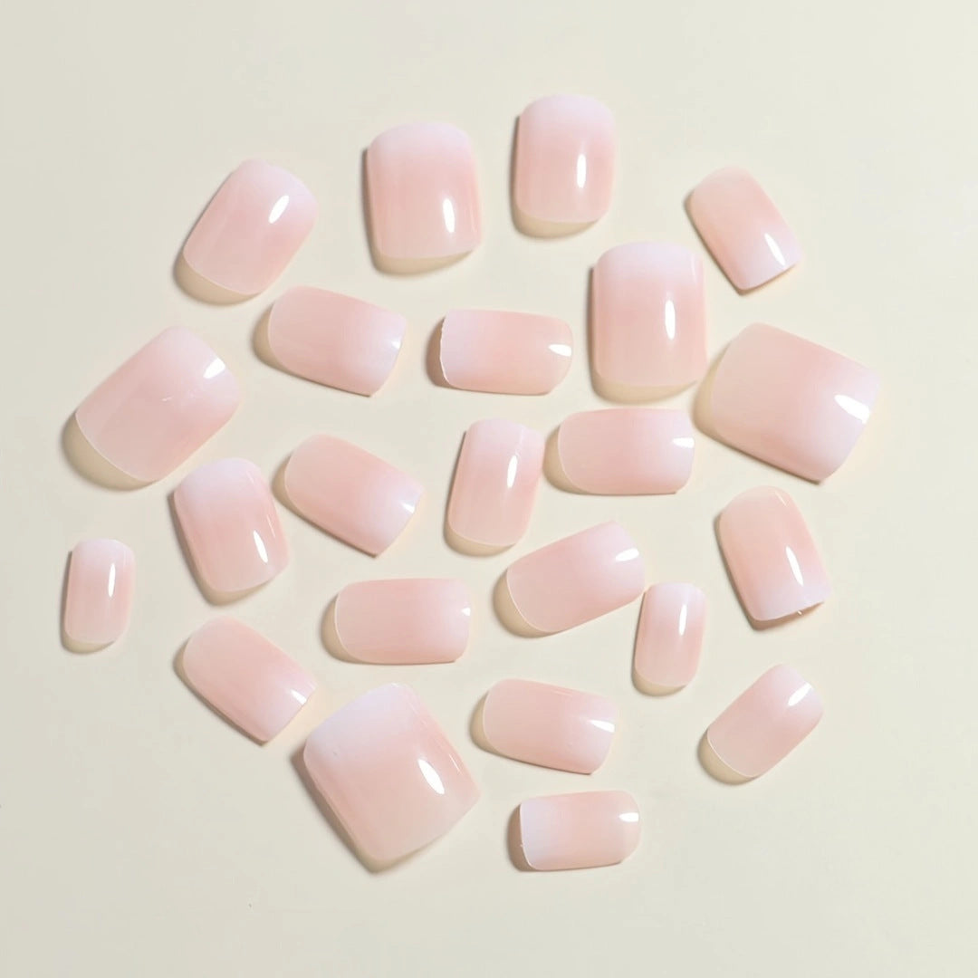 Glänzendes Press-On Nagelset Brehn