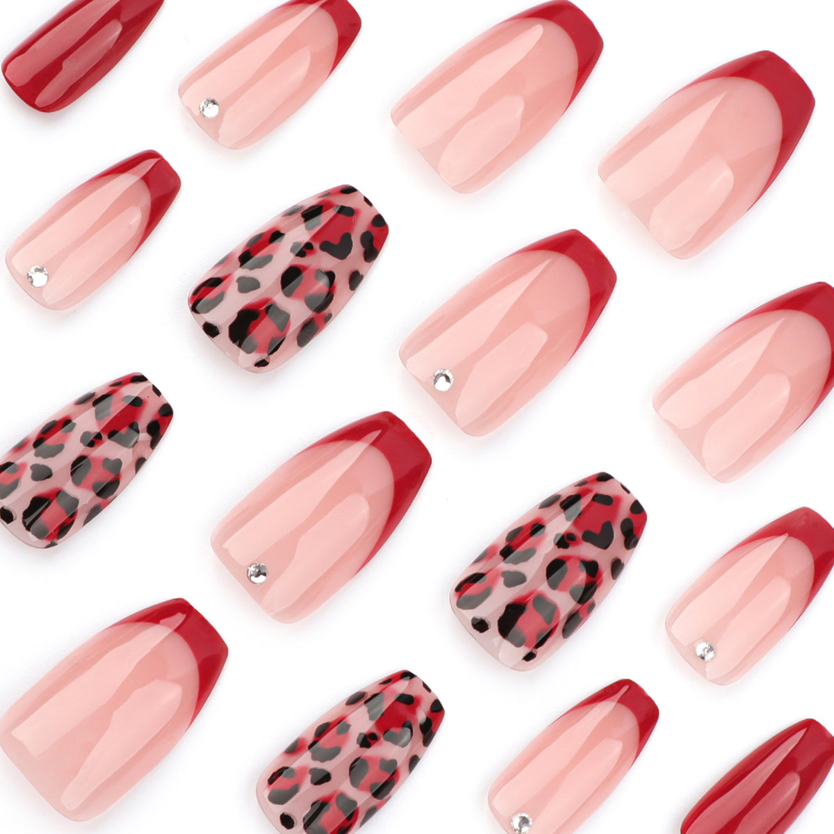Künstliche Nagelkunst mit eleganten Leopardenmustern Brehn
