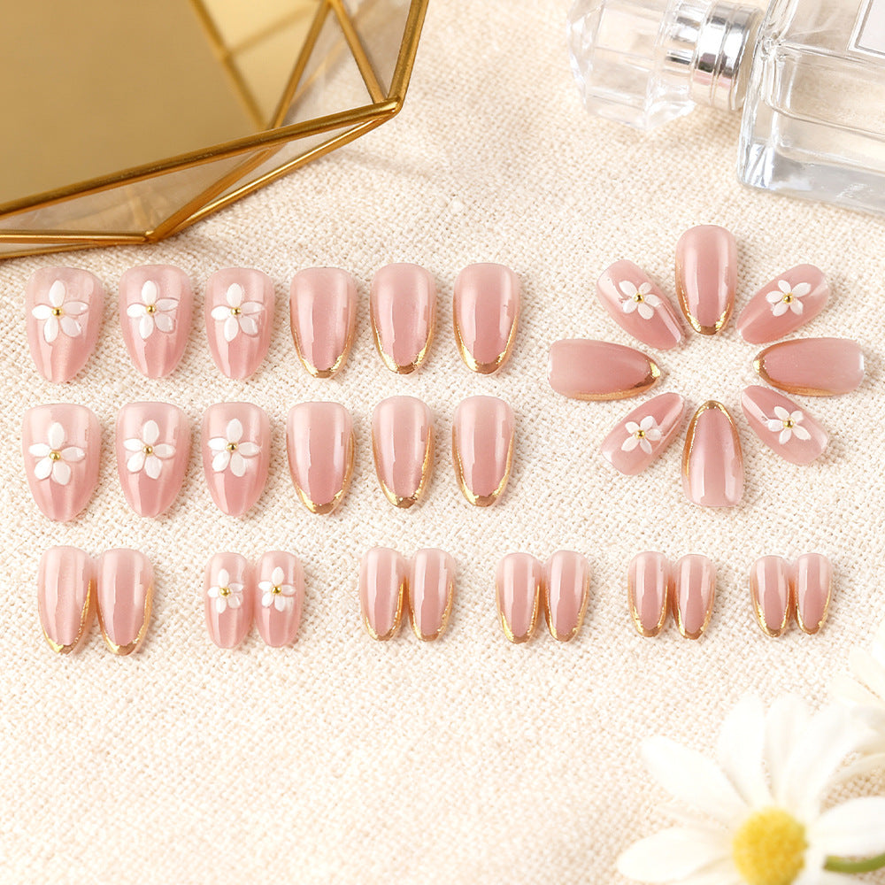 Blumenverzierte Gel-Nagelkunst Brehn