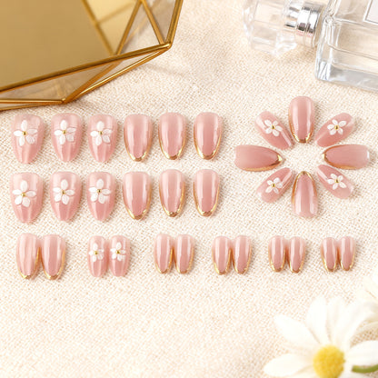 Blumenverzierte Gel-Nagelkunst Brehn