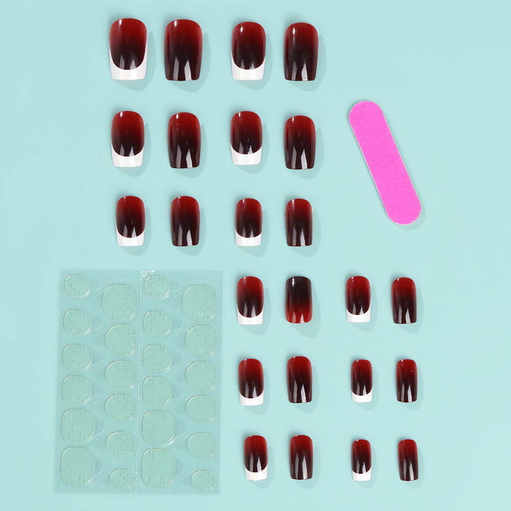 Elegante French Tip Kunstnägel Brehn