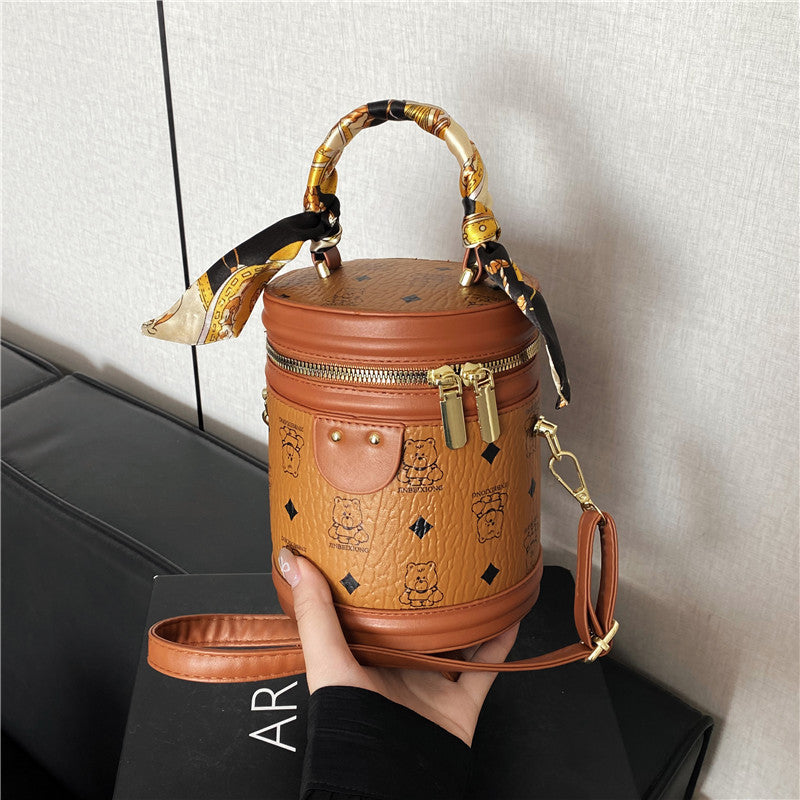 Dekorative runde Handtasche