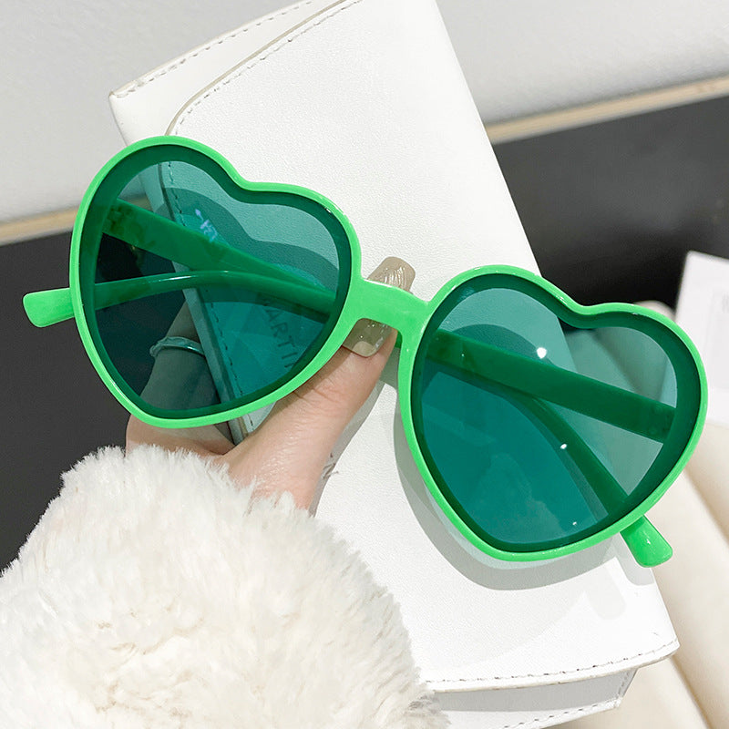Damen verspielte Herzform Sonnenbrille Brehn