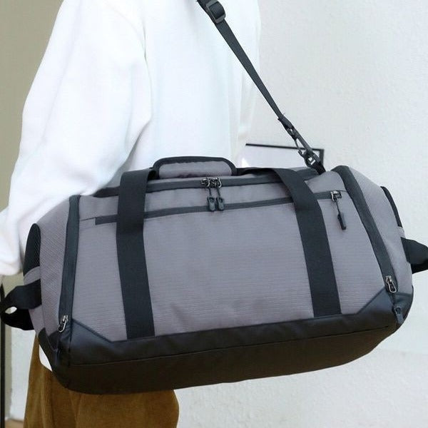 Geräumige Sport- und Reisetasche mit Verstärktem Boden Brehn